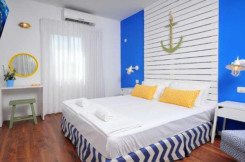 Travel Hotel Gesher Haziv Exteriör bild