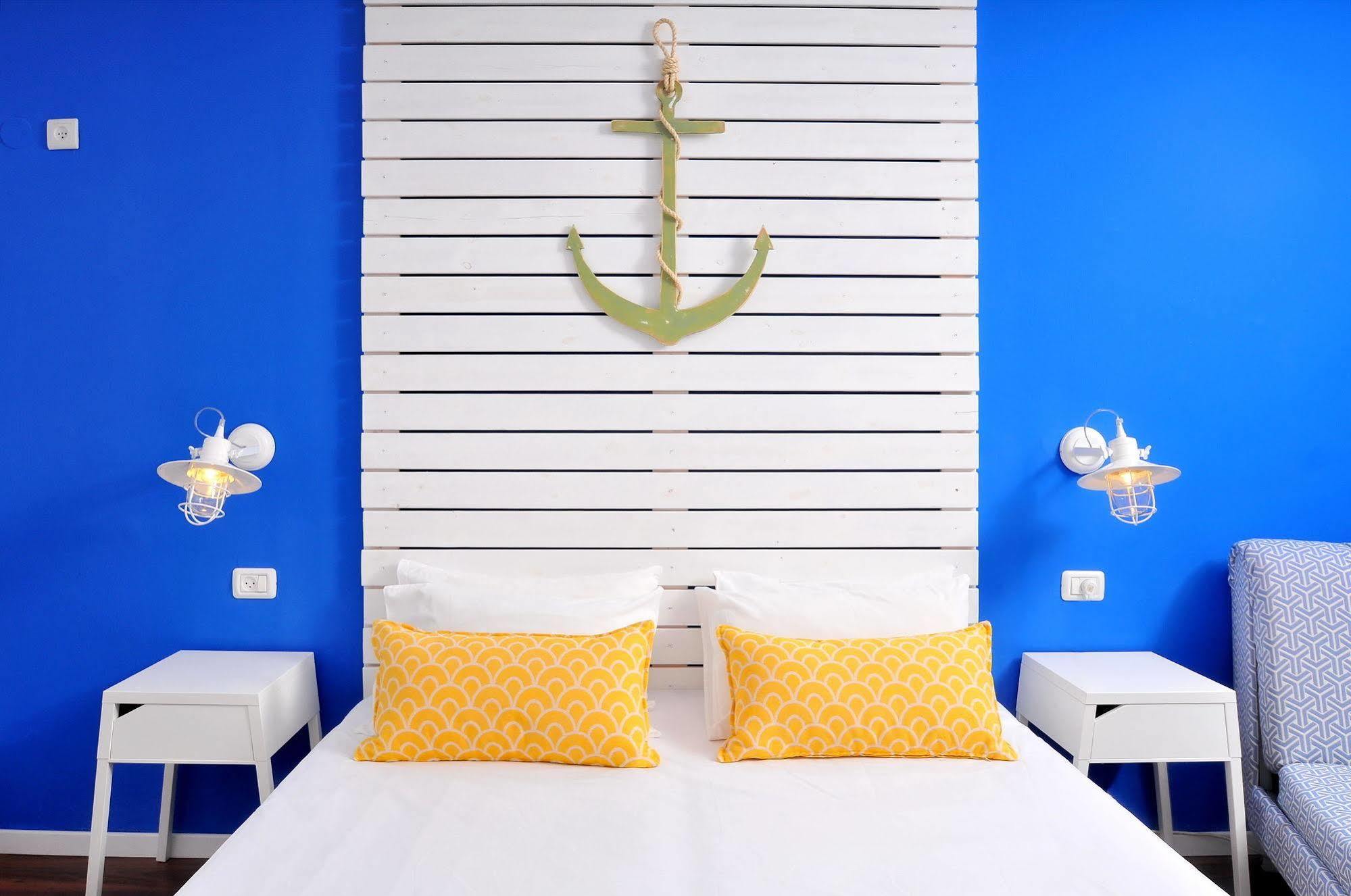 Travel Hotel Gesher Haziv Exteriör bild